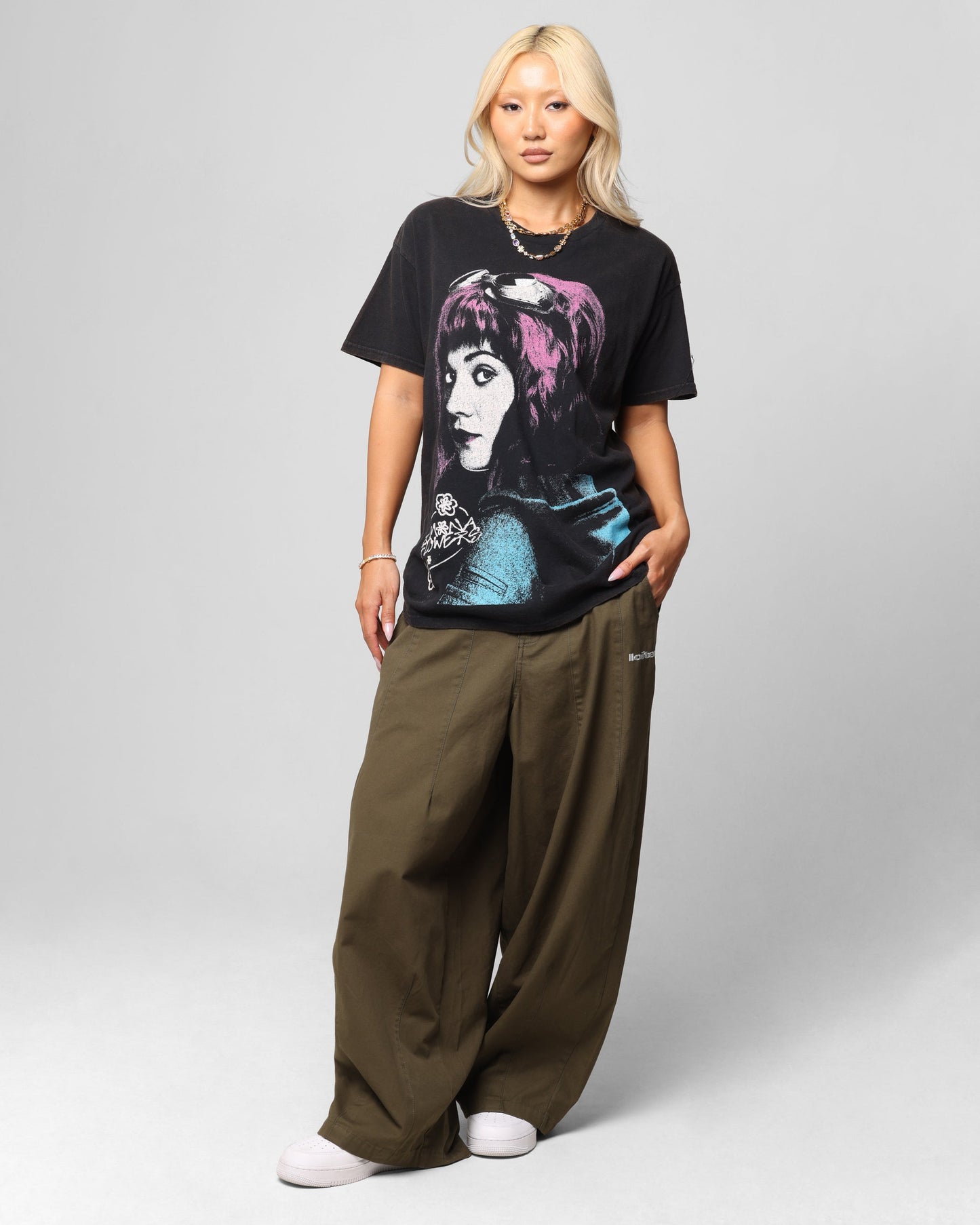 American Thrift X Scott Pilgrim Romona Flowers T-Shirt Black Wash Style001