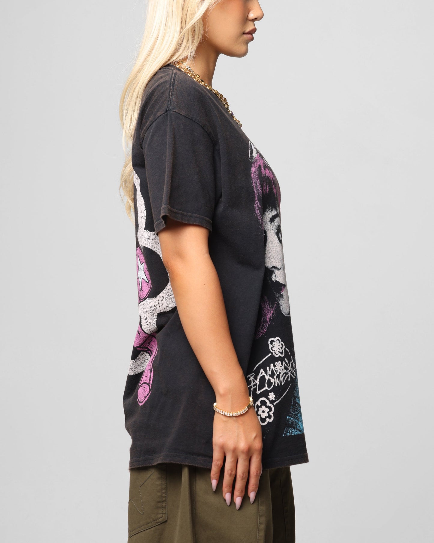 American Thrift X Scott Pilgrim Romona Flowers T-Shirt Black Wash Style001