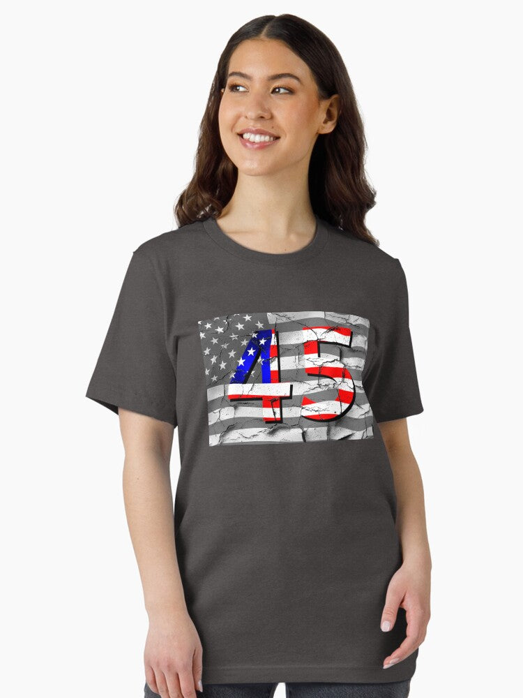 45th President Trump Fan Flag Essential T-Shirt